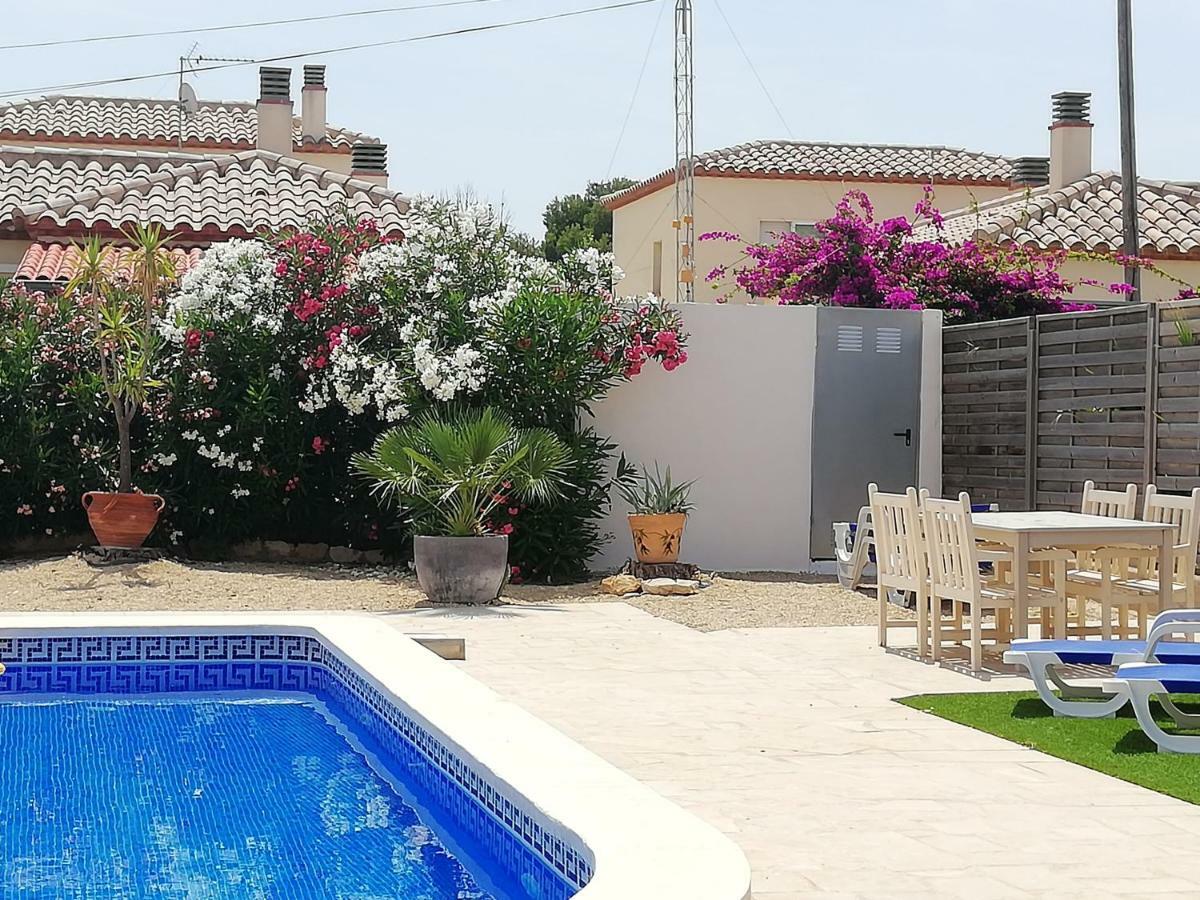 Villa Voor 8 Personen Met Zwembad Calafat Exterior foto