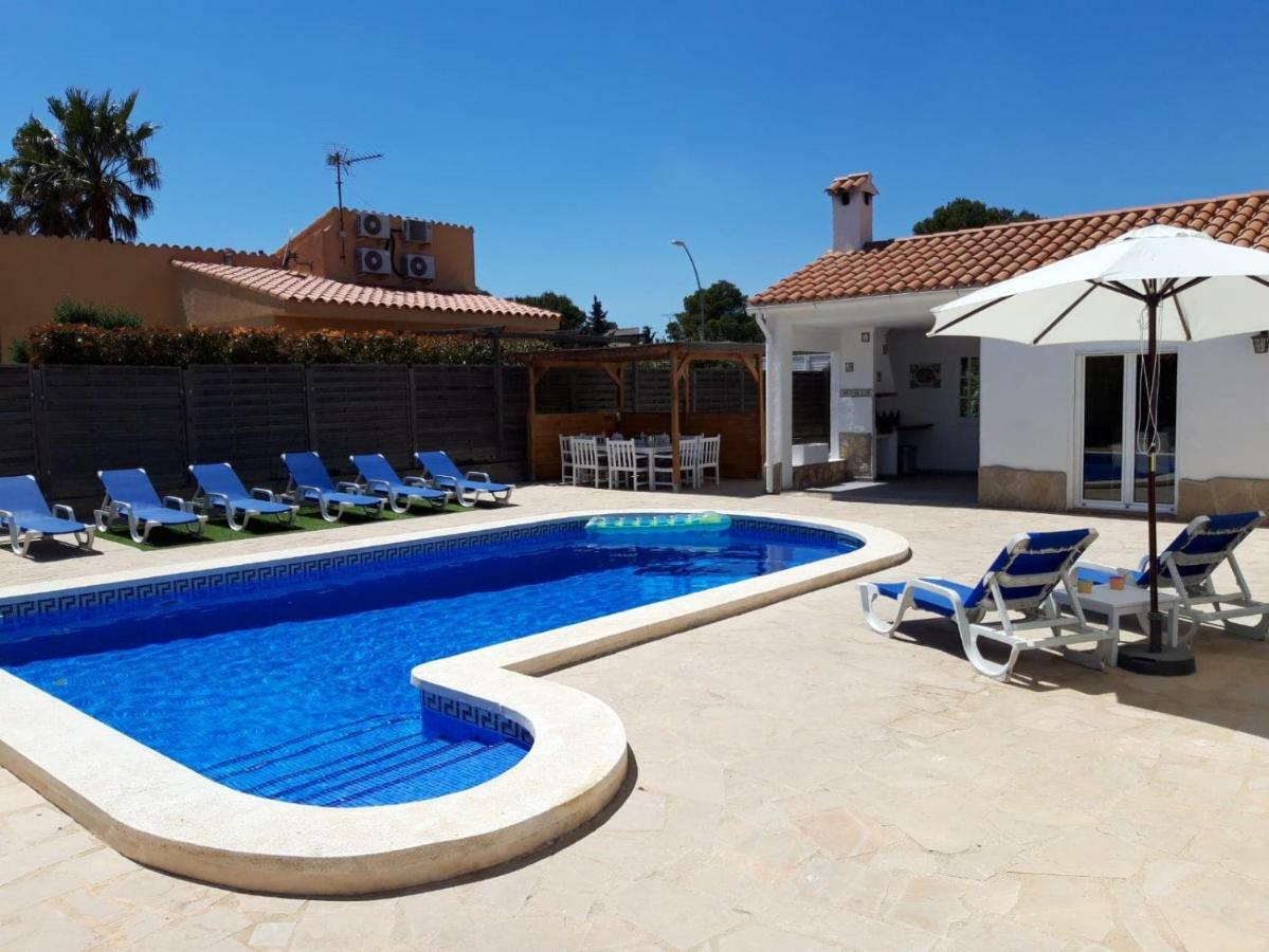 Villa Voor 8 Personen Met Zwembad Calafat Exterior foto